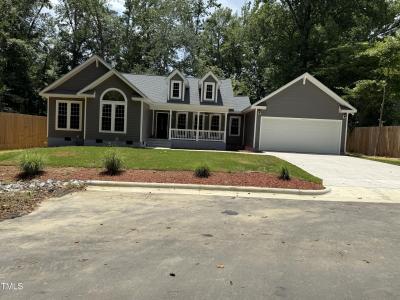 820 E Cardinal Drive, Fuquay Varina, NC 27526, USA
