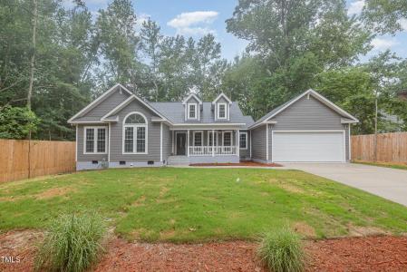820 E Cardinal Drive, Fuquay Varina, 北卡罗来纳州 27526, 美国