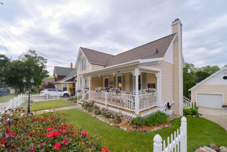 286 5th Avenue, Manistee, מישיגן 49660, ארצות הברית של אמריקה