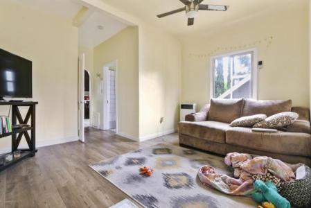 123 S Grand Oaks Ave Unit #4, Pasadena, California 91107-4121