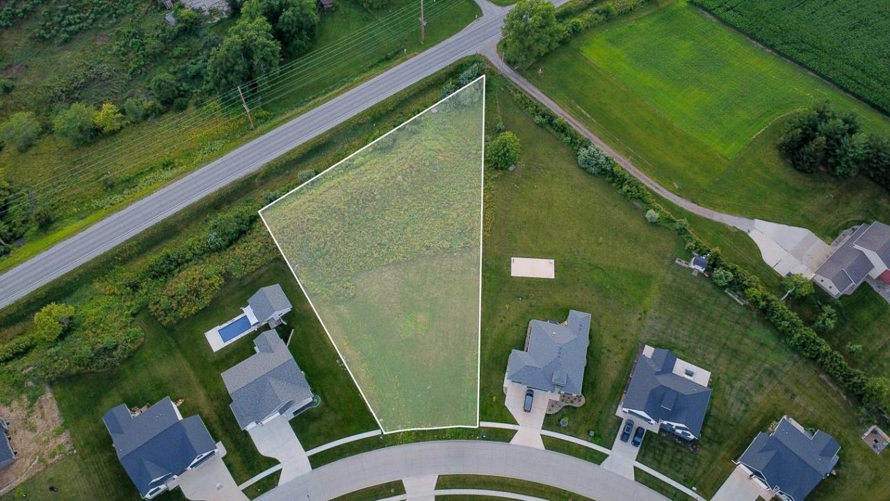 3010 Bos Ridge Road, Pella, Iowa 50219, États-Unis