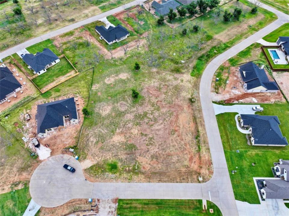 100 Hazlewood Court, Granbury, Texas 76049, Estados Unidos