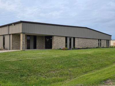 224 Commercial Drive , B, Columbus, Wisconsin 53925, USA