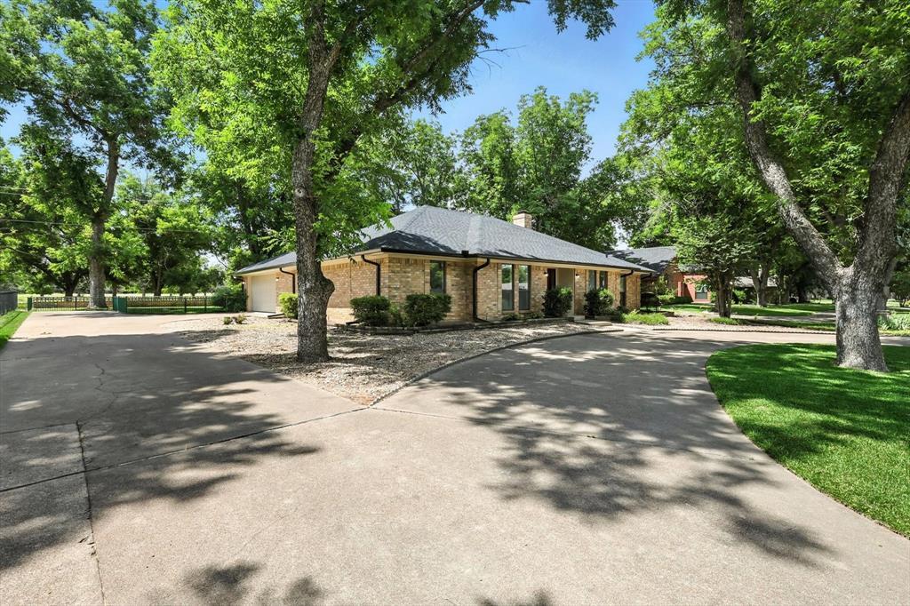 7205 Westover Drive, Granbury, Texas 76049, États-Unis