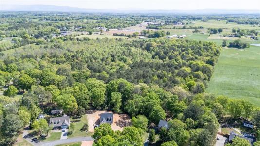 104 Hunter Drive NE, Calhoun, Georgia 30701, Estados Unidos