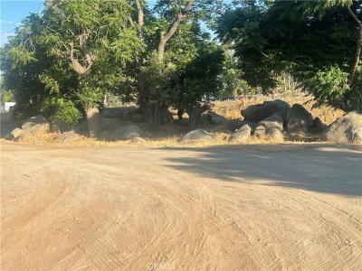 2 W 4th St, Perris, California 92570, USA