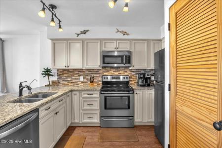 601 Canal Drive , Unit 6, Carolina Beach, North Carolina 28428, Stati Uniti