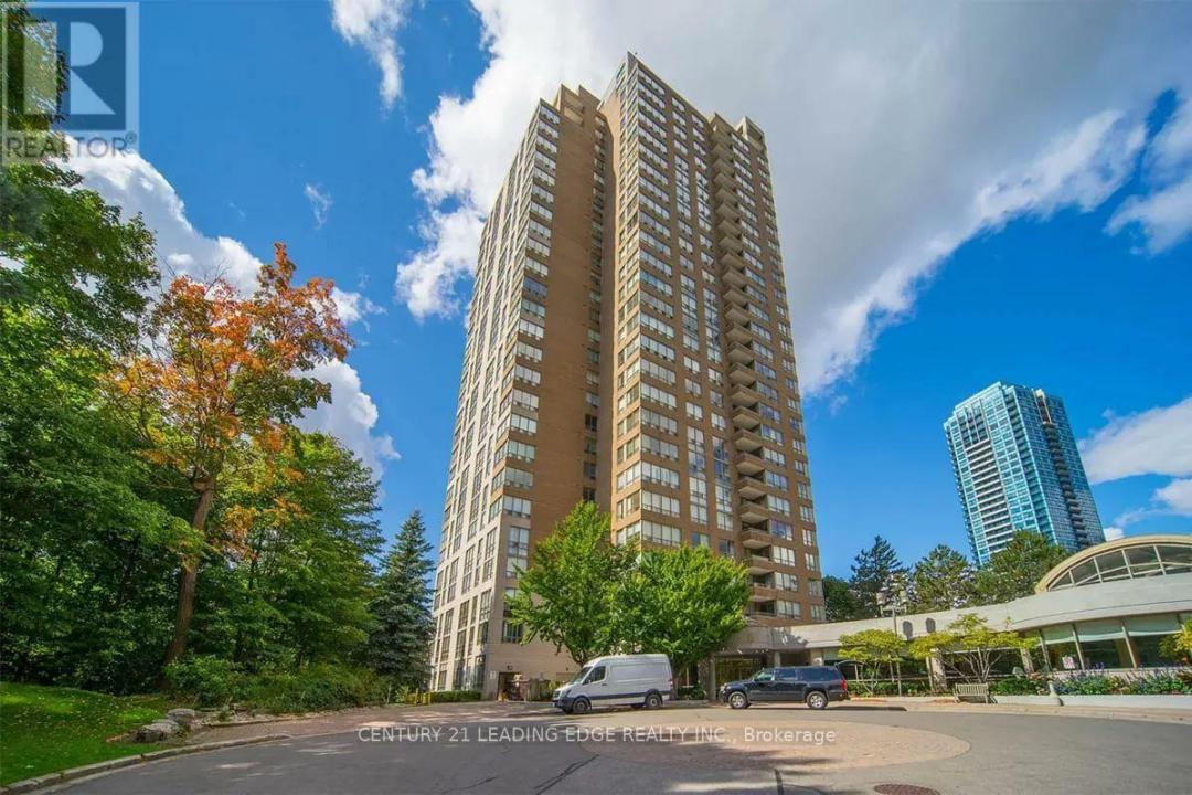 215 WYNFORD DRIVE, Toronto (flemingdon Park), Ontario M3C 3P5, Canada