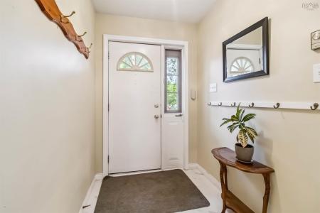 10 CRYSTAL DRIVE, Bedford, Nowa Szkocja B4A 3R4, Kanada