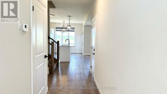 1818 FINLEY CRESCENT, London North (north I), Ontario N6G 0W4, Canada