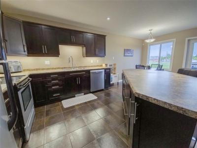 69 ALDRIN WAY, Brandon, Manitoba R7A 2V7, CANADÁ