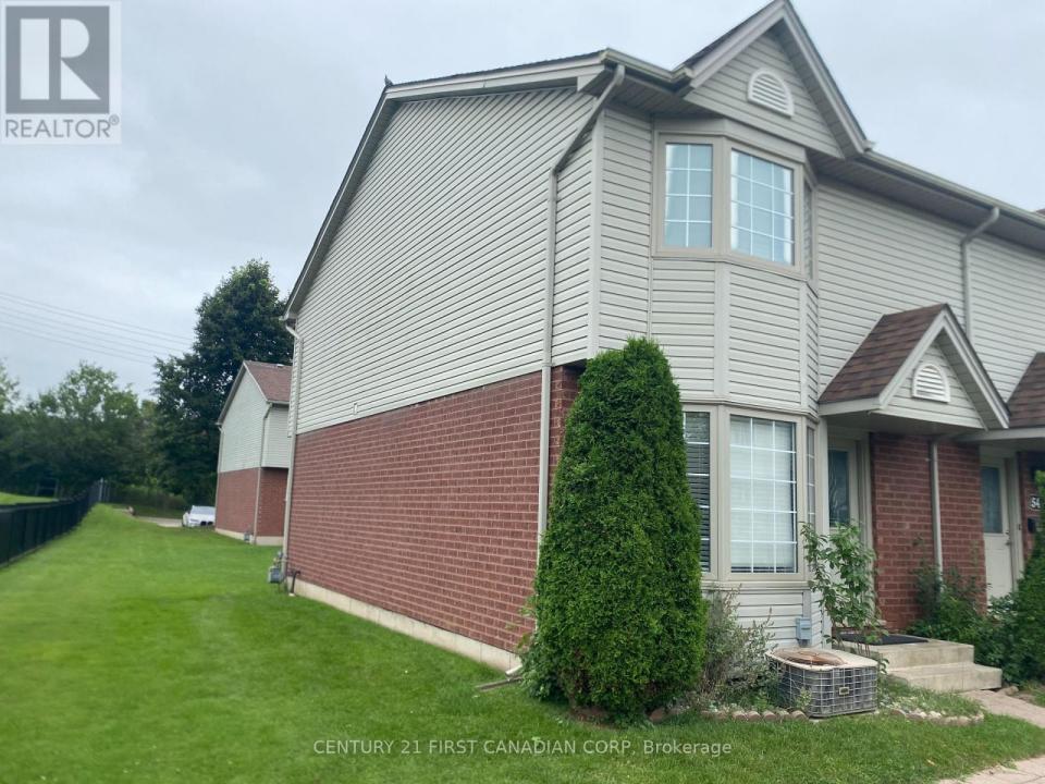 50 CHAPMAN COURT, London North (north I), Ontario N6G 5E1, Canada