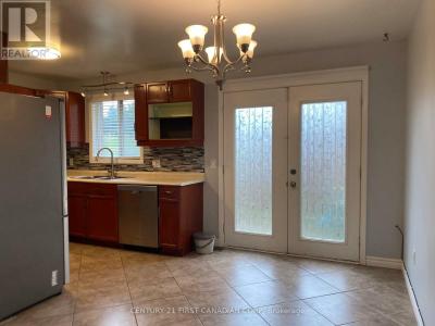 50 CHAPMAN COURT, London North (north I), Ontario N6G 5E1, Canada
