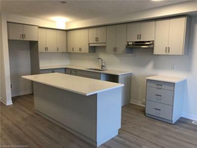 27 SHADED CREEK DRIVE, Kitchener, 安大略省 N2P 2P4, 加拿大