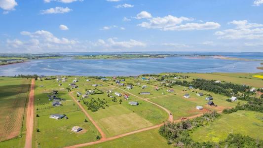26 PROFITT LANE, Darnley, Prince Edward Island C0B 1M0, Canada