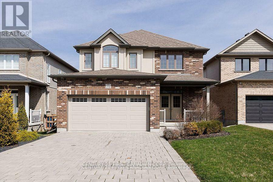 2556 HOLBROOK DRIVE, London South (south U), Ontario N0M 0E8, Canadá