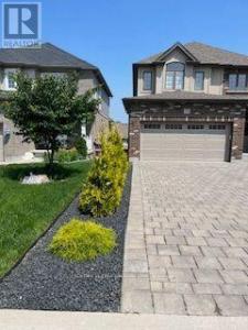 2556 HOLBROOK DRIVE, London South (south U), Ontario N0M 0E8, Canadá