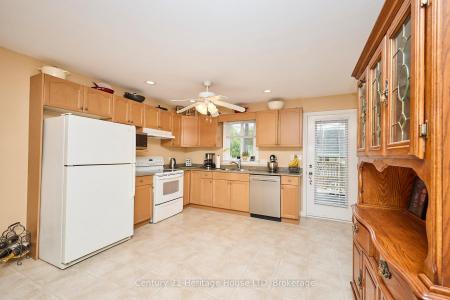 665 GRANDVIEW ROAD, Fort Erie, 安大略省 L2A 4V4, 加拿大