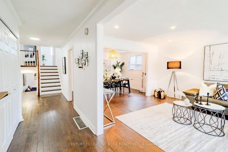 6 JUBILEE COURT, Brampton, オンタリオ L6S 2H2, カナダ