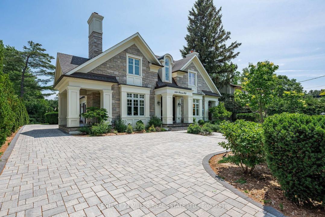 1522 DEVON ROAD, Oakville, Ontario L6J 2M5, CANADÁ