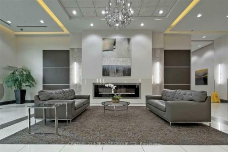 7171 YONGE STREET, Markham, Ontario L3T 0C5, Canada