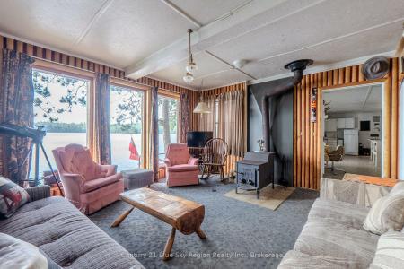 3138 STURGEON LAKE ROAD, Papineau-Cameron-, 安大略省 P0H 1V0, 加拿大