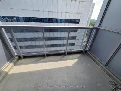 4968 YONGE STREET, Toronto, Ontario M2N 5N7, Canadá