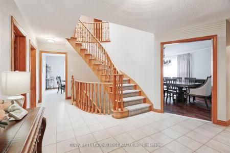 312 VALERIA BOULEVARD, Vaughan, Ontario L4L 6V7, Canadá