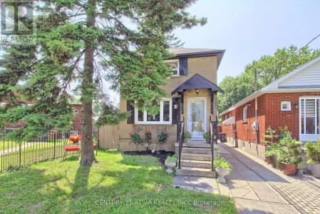 4 BRYANT AVENUE, Toronto (crescent Town), Ontario M4C 5G8, Canadá