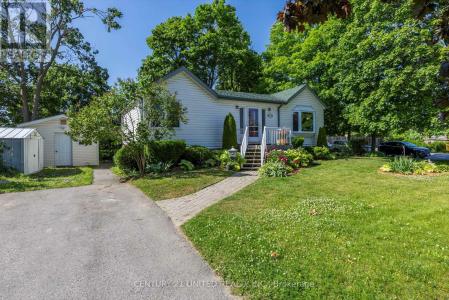 236 LEE STREET, Peterborough North (south), Ontario K9H 5P1, Canada