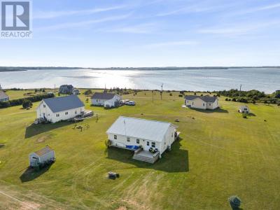 26 PROFITT LANE, Darnley, Prince Edward Island C0B 1M0, Canada