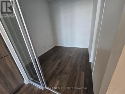 950 PORTAGE PARKWAY, Vaughan (vaughan Corporate Centre), 安大略省 L4K 0J9, 加拿大