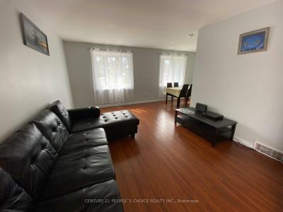 114 SPEIGHT BOULEVARD, London East, Ontario N5V 3J4, Canada