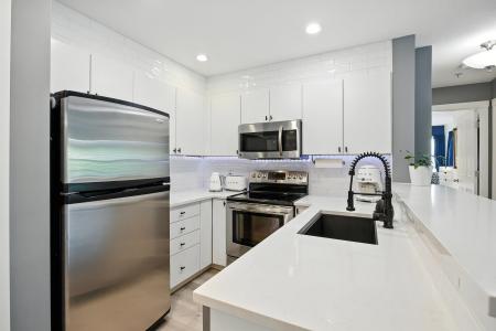 225 NEWPORT DRIVE, Port Moody, Britisch-Kolumbien V3H 5H1, Kanada