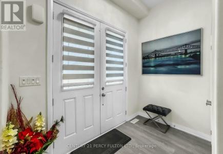 302 CULLEN TRAIL, Peterborough North (north), 安大略省 K9H 0J8, 加拿大