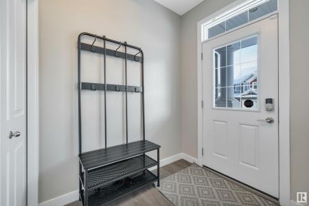2344 82 STREET SW, Edmonton, Alberta T6X 2J7, Canada