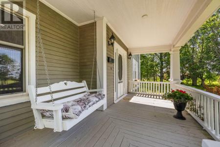 141 VICTORIA ROAD, Summerside, Isla Del Principe Edward C1N 2G6, Canadá