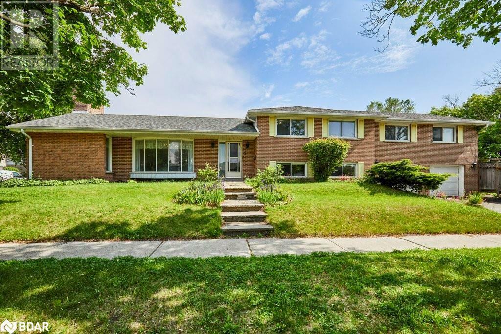 1 GOODLAND GATE, Scarborough, Ontario M1S 1V4, Canadá