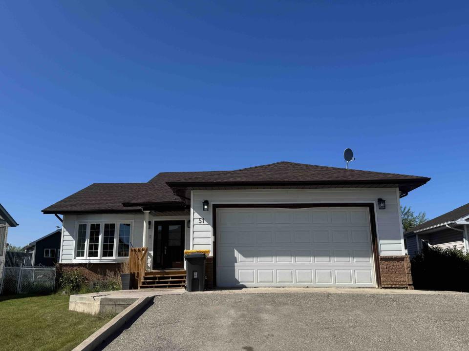 51 Miron Drive, Hay River, Territorios Del Noroeste X0E 0R2, Canadá