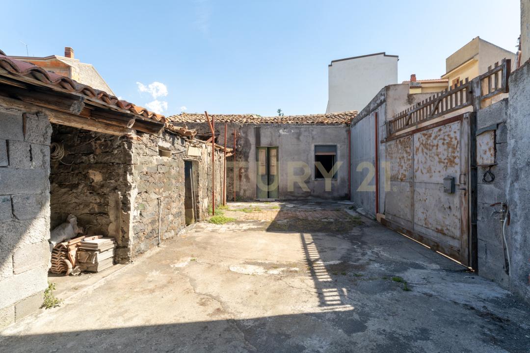 Via San Martino, Camporotondo Etneo, Sicilia 95040, 義大利