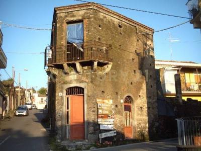 Via Arc. Salvatore Leonardi, Giarre, Sicilia 95014, Itália