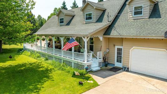 36985 Klingville Rd, Chassell, Michigan 49916