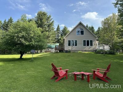 36985 Klingville Rd, Chassell, Michigan 49916