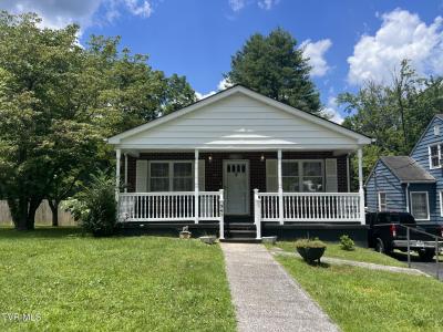741 East Wood Avenue, Big Stone Gap, Virginia 24219
