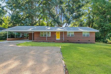 123 Columbia Drive, Tallahassee, Florida 32304, USA