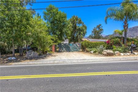 32272 Florida Avenue, Mentone, カリフォルニア 92359, アメリカ合衆国
