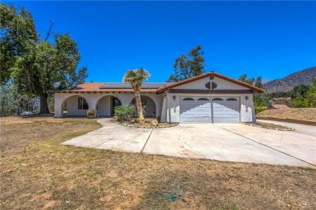 32272 Florida Avenue, Mentone, カリフォルニア 92359, アメリカ合衆国