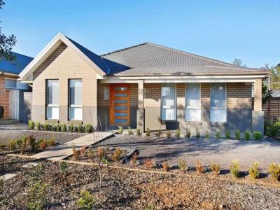 25 Beechey Circuit, Oran Park, NSW 2570, Australia