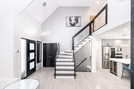 749 Rue Galbrand, Laval (Sainte-Dorothée), Quebec H7X 3B5, Canada