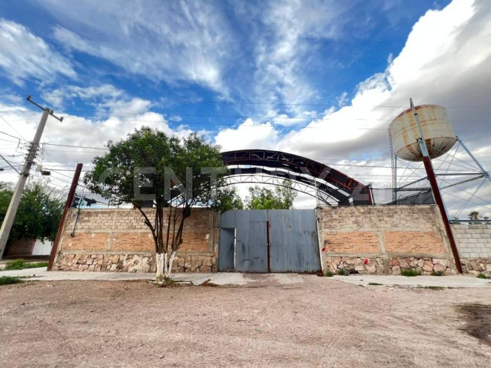 Guadalupe S/N L-E M-6,, Durango, Durango 34305, Messico